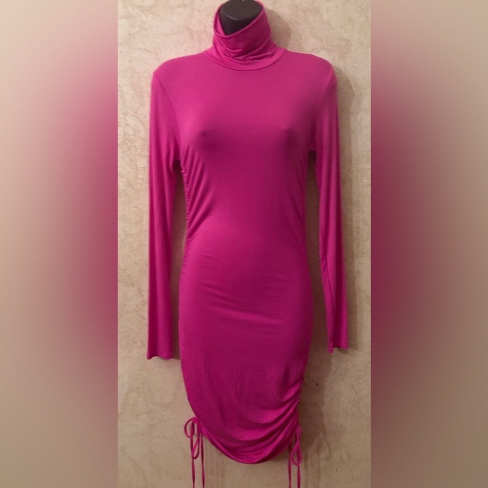 Forever 21 Fuchsia Long Sleeve Dress